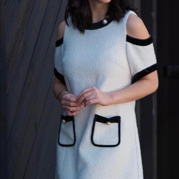 White black , channel vibe dress ,brain new - Picture 9 of 9
